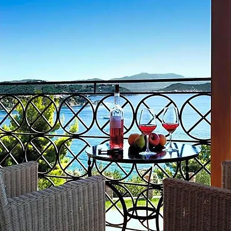 Fiorella Sea View 4*